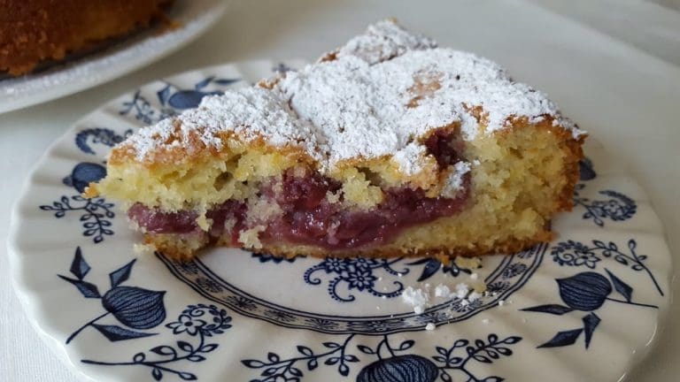 Easy and Delicious German Sour Cherry Cake Recipe- Make it Today!