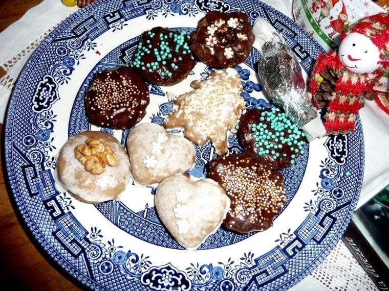What is Lebkuchen? Lebkuchen are German Christmas Cookies!