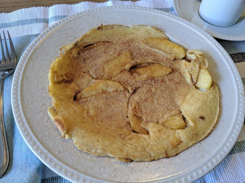 German Apple Pancake Recipe - Apfelpfannekuchen