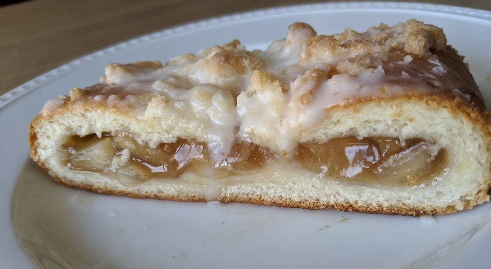 apple streusel cake