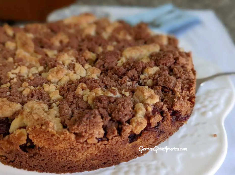 chocolate cherry streusel cake