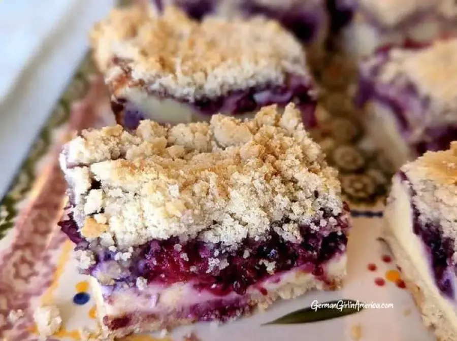 raspberry streusel cheesecake recipe