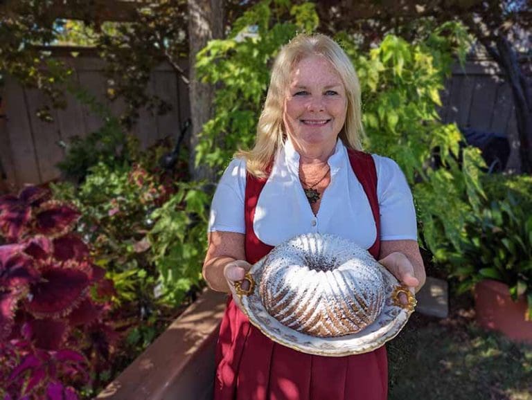 German Red Wine Cake Tante Edith's Rotwein Kuchen Recipe