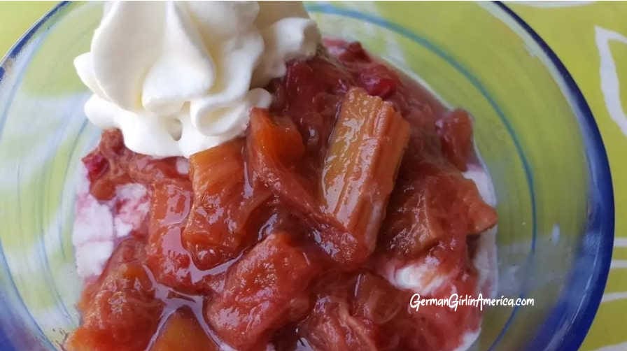 how to make rhubarb compote