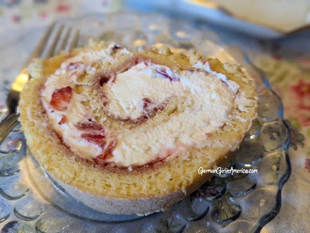 strawberry roll up cake